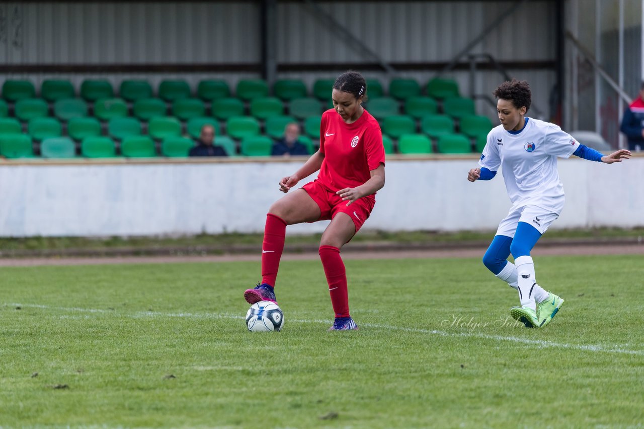 Bild 120 - wBJ VfL Pinneberg - Eimsbuettel : Ergebnis: 6:2